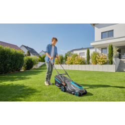 GARDENA Akumulatorowa kosiarka PowerMax 37/36V P4A – zestaw, 14638-20